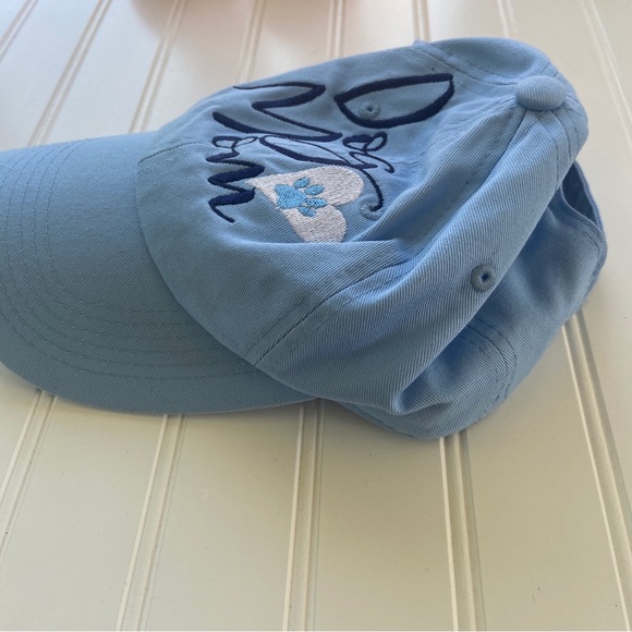 BNWT “DOG MOM” embroidered baseball cap - Picture 7 of 9